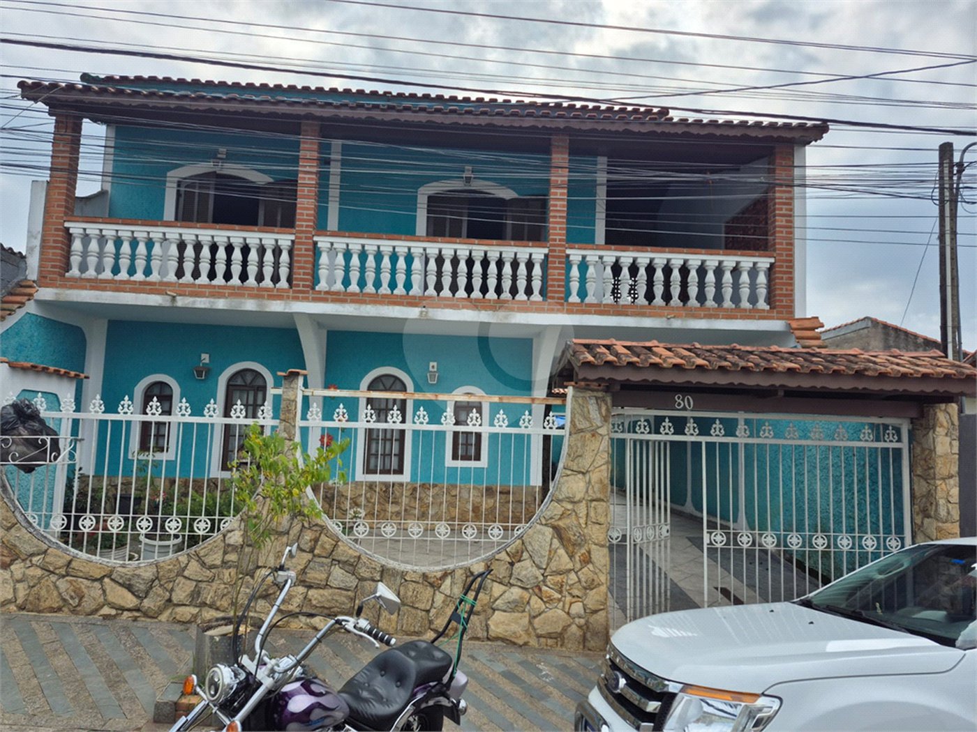 Sobrado à venda com 3 quartos, sendo 1 suíte, em Jardim Modelo, Suzano, SP