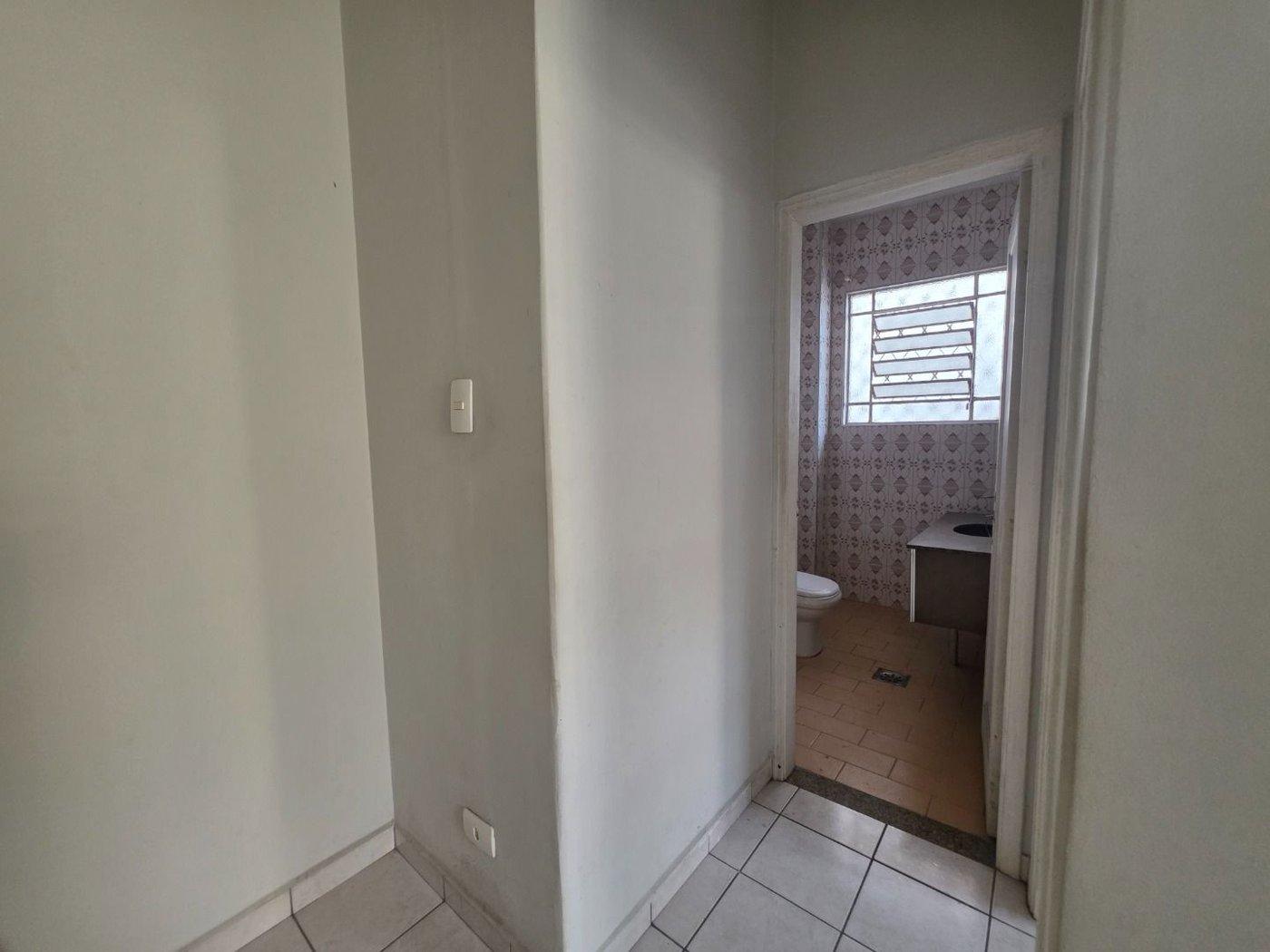 Sobrado com 3 dormitórios à venda, 129 m² por R$ 638.000,00 - Encruzilhada - Santos/SP