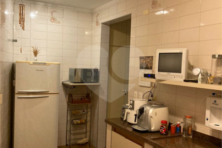 Sobrado à venda com 3 quartos, sendo 1 suíte, em Chora Menino, São Paulo, SP