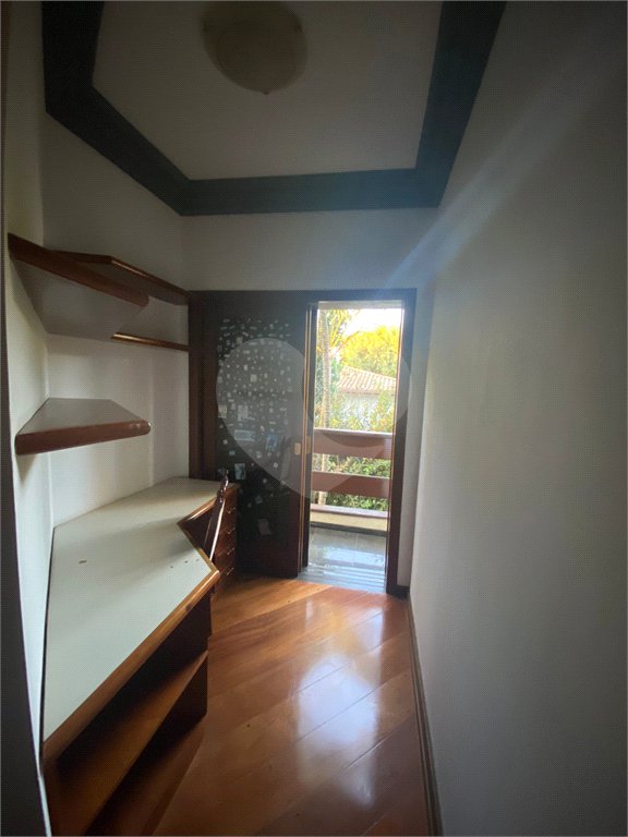 Casa à venda com 3 quartos, sendo 4 suítes,  no condomínio Estância Marambaia, Vinhedo - SP