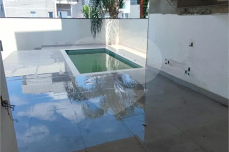 Casa à venda com 3 quartos, sendo 1 suíte,  no condomínio Terras de São Fernando, Cotia - SP