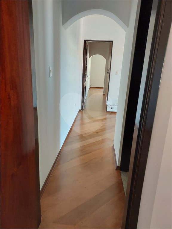 Casa à venda com 2 quartos, sendo 1 suíte, em Vila Maria de Maggi, Suzano, SP