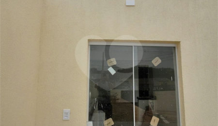 Casa à venda com 3 quartos, sendo 1 suíte,  no condomínio Mirante da Mantiqueira I, Mairiporã - SP
