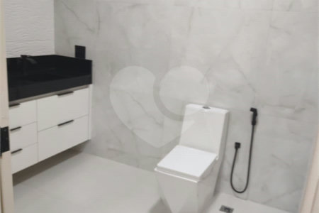 Casa à venda com 3 quartos, sendo 1 suíte,  no condomínio Madre Maria Vilac, Valinhos - SP