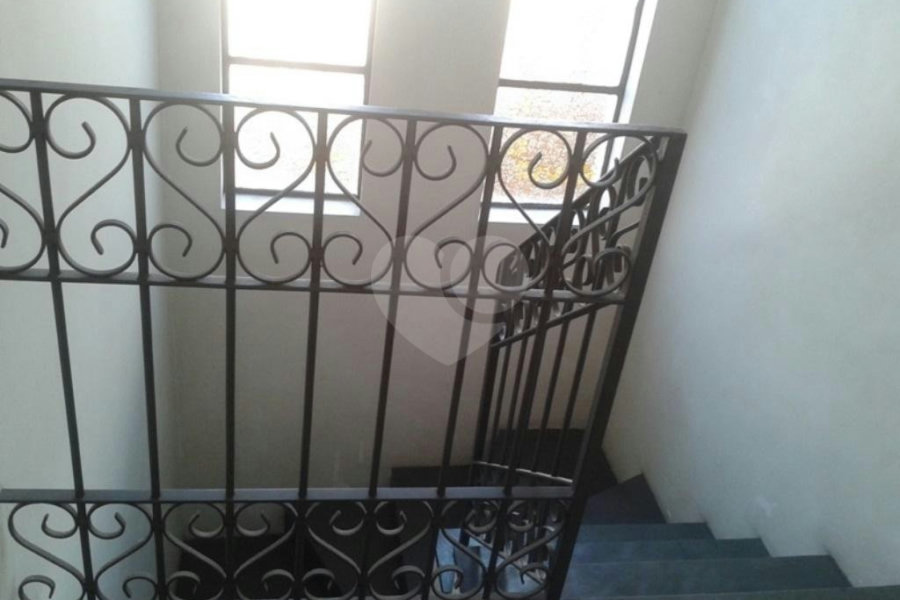 Sobrado à venda ou para alugar com 3 quartos, sendo 1 suíte,  em Horto, São Paulo, SP
