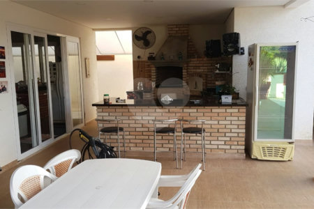 Casa à venda com 5 suítes no condomínio Vale do Sol, Bom Jesus dos Perdões - SP