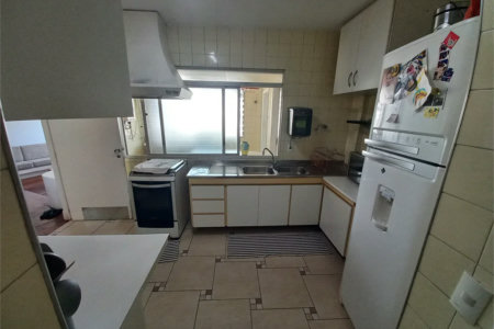 Apartamento à venda com 3 quartos, sendo 1 suíte,  em Vila Andrade, São Paulo, SP