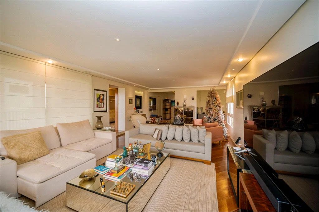 Apartamento à venda com 4 quartos, sendo 2 suítes, em Vila Suzana, São Paulo, SP