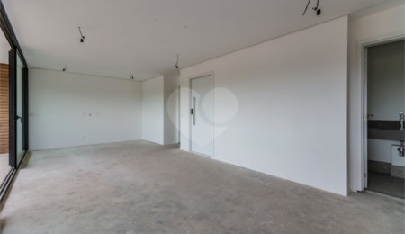 Apartamento à venda com 3 suítes em Vila Nova Conceição, São Paulo, SP