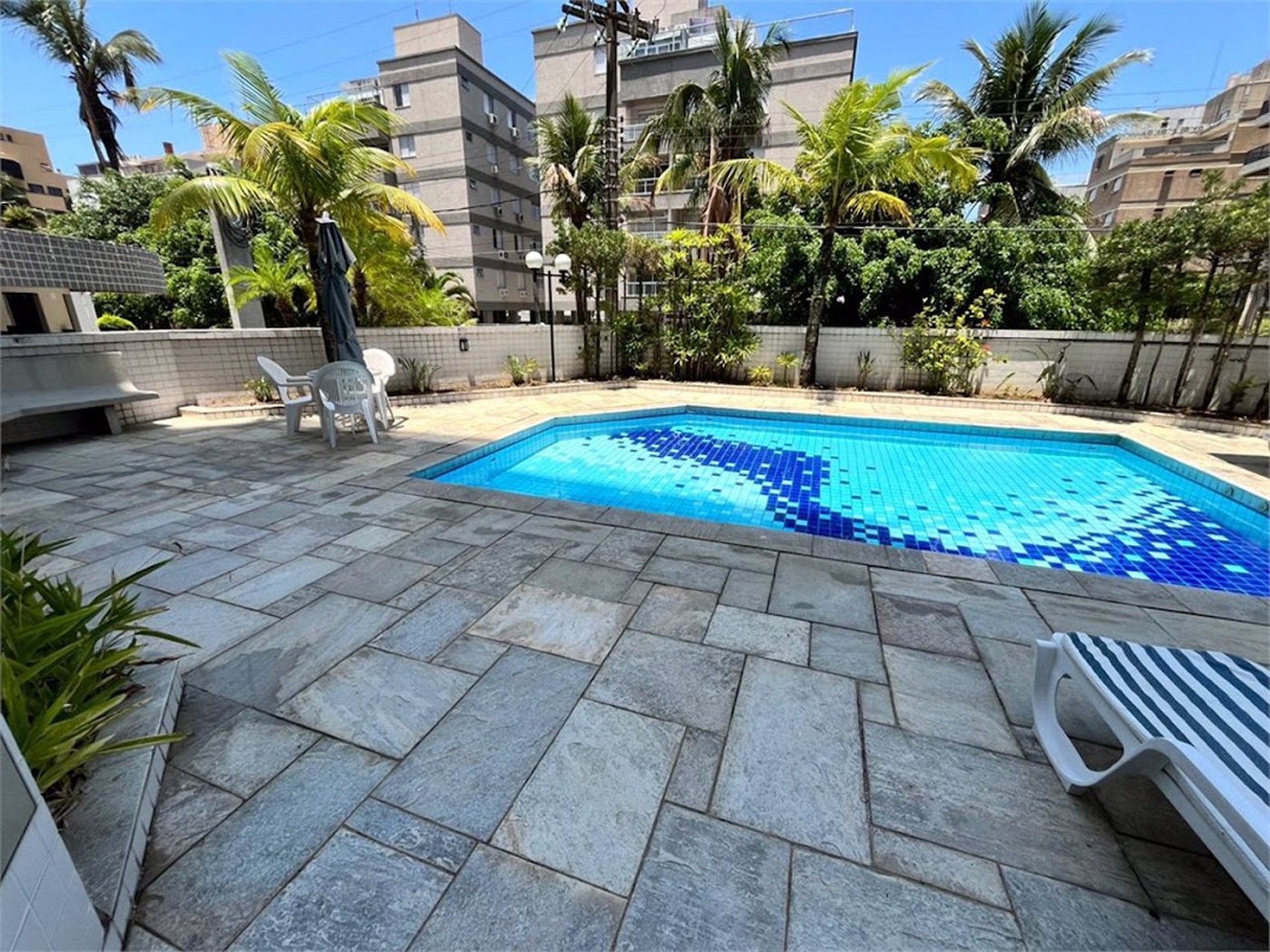 Apartamento Residencial à venda, Enseada, Guarujá - AP0868.