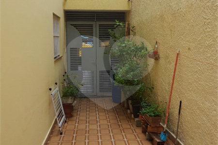 Sobrado à venda com 3 quartos, sendo 1 suíte, em Vila Nivi, São Paulo, SP