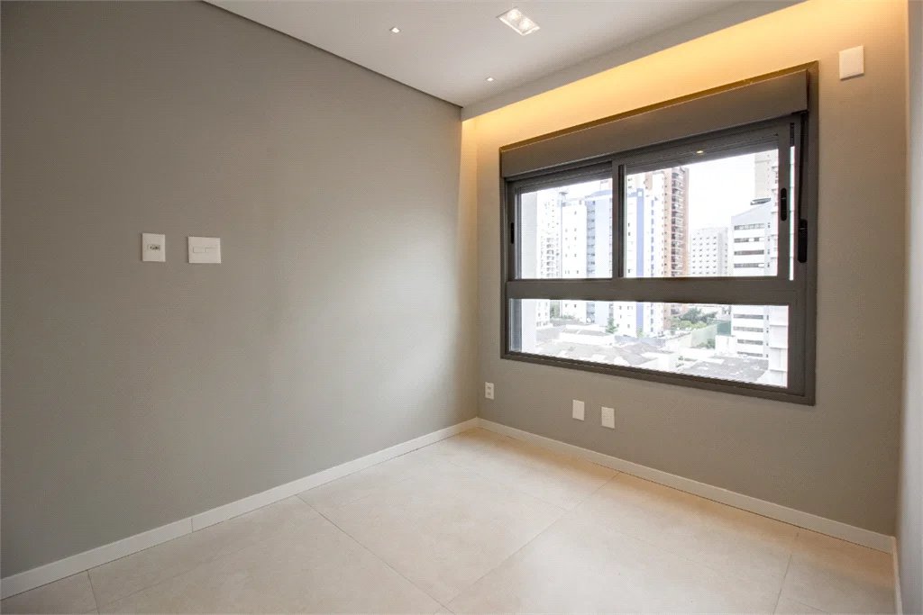 Apartamento à venda com 3 quartos, sendo 2 suítes, em Brooklin Paulista, São Paulo, SP