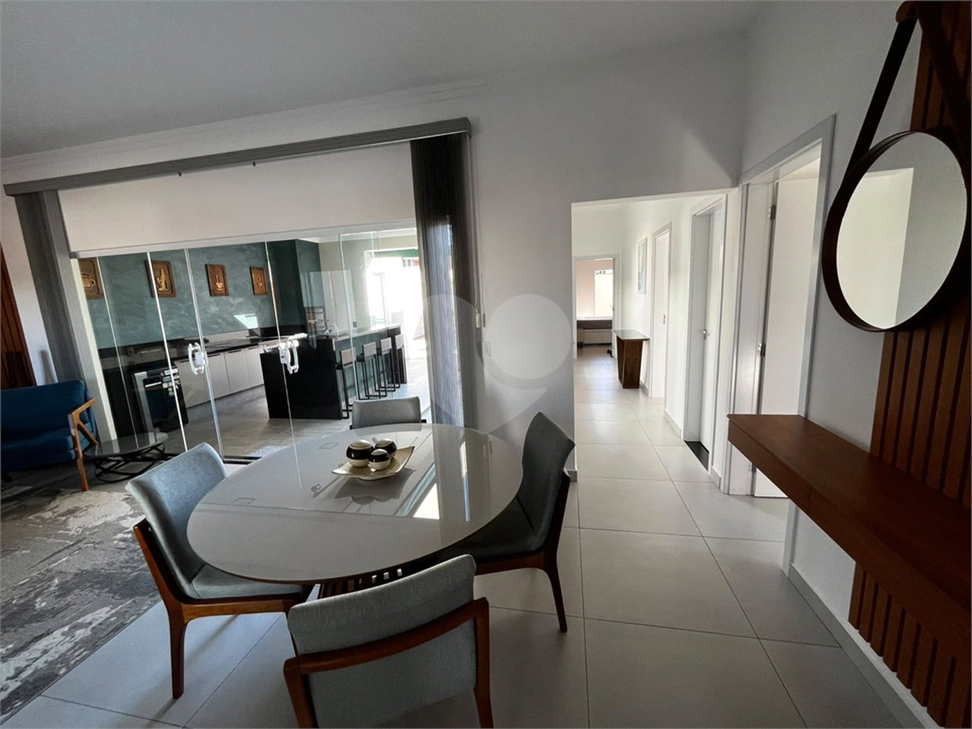Casa à venda com 3 quartos, sendo 1 suíte, no condomínio Residencial Golden Ville, Itapetininga - SP