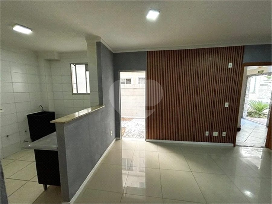 Apartamento à venda com 2 quartos em Olaria, Salto, SP