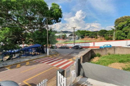 Casa à venda com 2 quartos no Centro, Vinhedo, SP