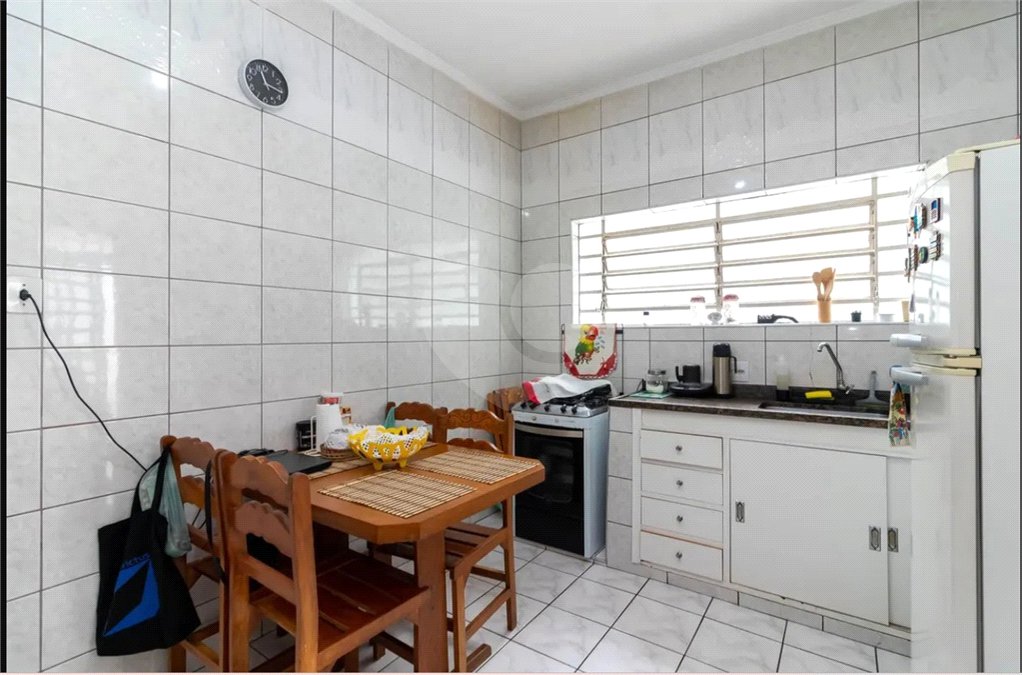 Sobrado à venda com 2 quartos, sendo 1 suíte, em Chora Menino, São Paulo, SP