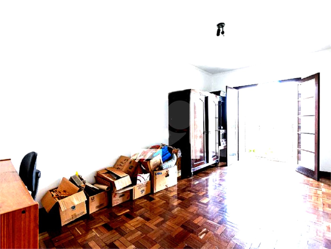 Casa à venda com 4 quartos, sendo 2 suítes, em Indianópolis, São Paulo, SP