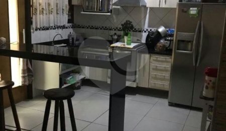 Sobrado à venda com 3 suítes no Brasilândia, São Paulo, SP