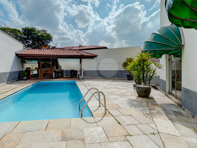 Casa à venda com 3 suítes em Morumbi, São Paulo, SP