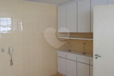 Apartamento à venda com 3 quartos, sendo 1 suíte, em Perdizes, São Paulo, SP