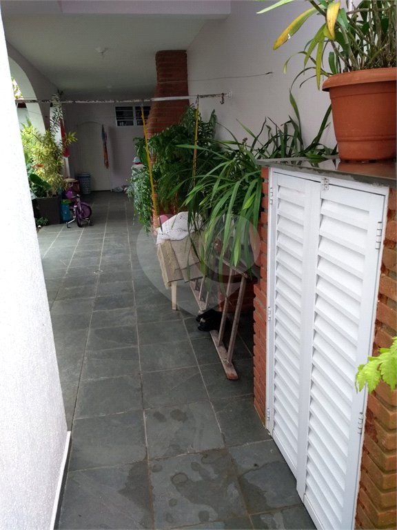 Sobrado à venda com 3 suítes em Jardim Realce, Suzano, SP