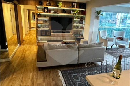 Apartamento à venda com 3 suítes em Vila Gertrudes, São Paulo, SP