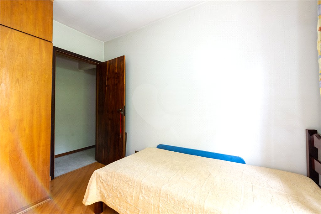 Casa à venda com 4 quartos, sendo 2 suítes, em Campo Belo, São Paulo, SP