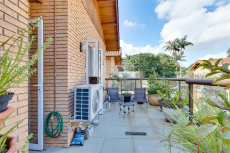 Casa à venda com 4 suítes no condomínio Vila Inglesa, São Paulo - SP