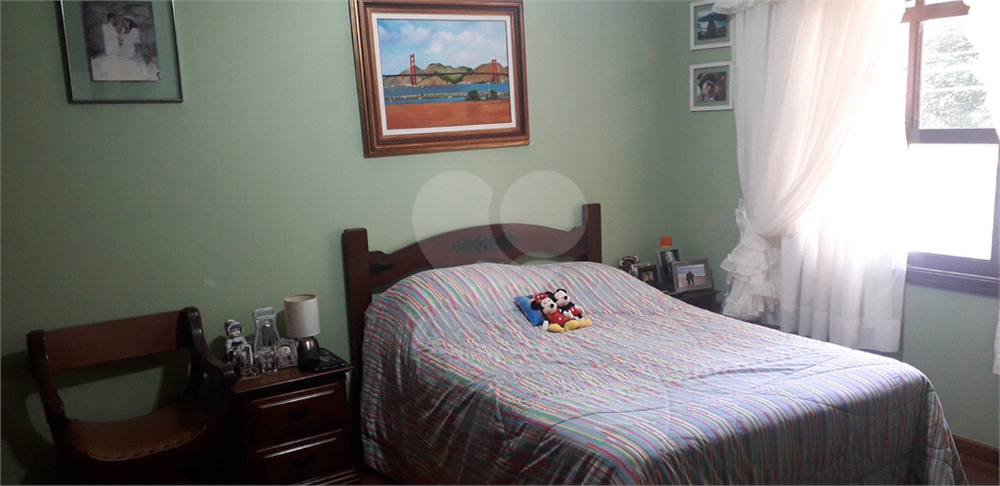 Casa à venda com 3 quartos, sendo 2 suítes, em Jardim Leonor, São Paulo, SP
