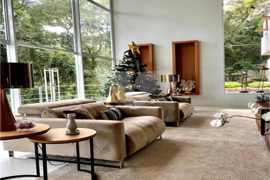 Casa à venda com 6 suítes no condomínio Alpes da Cantareira, Mairiporã - SP