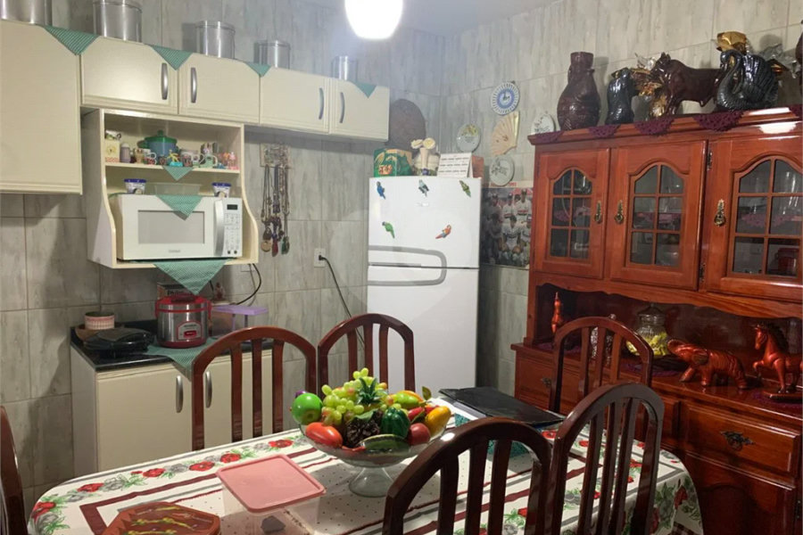 Sobrado à venda com 3 quartos em Jaraguá, São Paulo, SP