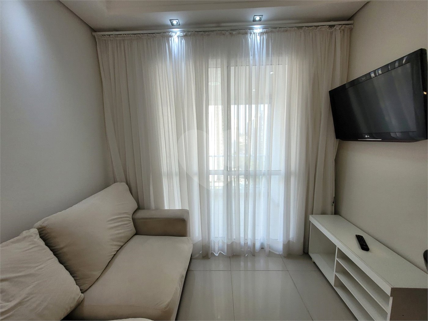 Apartamento para alugar com 2 quartos, sendo 1 suíte, em Vila Anastácio, São Paulo, SP