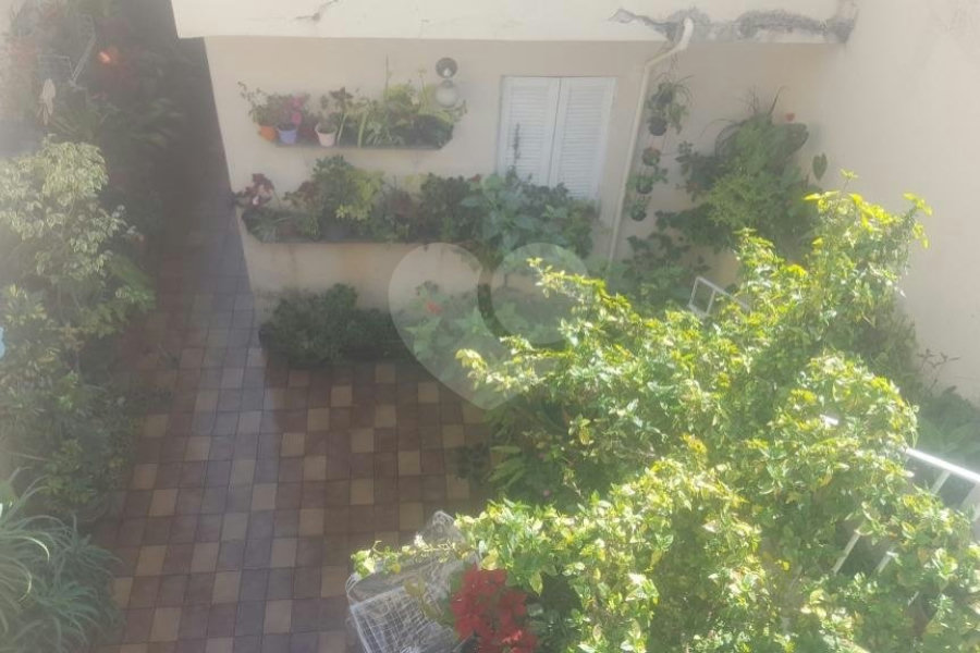 Casa à venda com 3 quartos, sendo 1 suíte, no condomínio Residencial Tremembé, São Paulo - SP