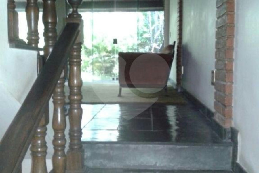 Sobrado à venda com 5 quartos, sendo 1 suíte, em Tremembé, São Paulo, SP