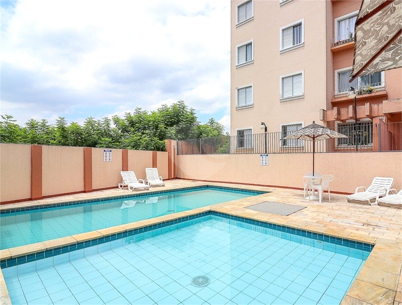 Apartamento à venda com 3 quartos, sendo 1 suíte, em Jardim São Luís, São Paulo, SP