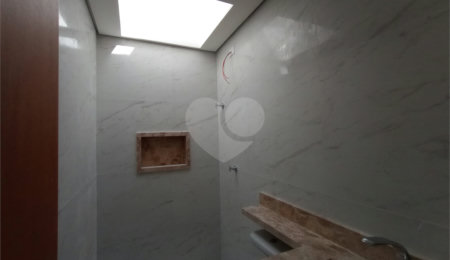 Sobrado à venda com 3 quartos, sendo 1 suíte,  em Campo Grande, São Paulo, SP