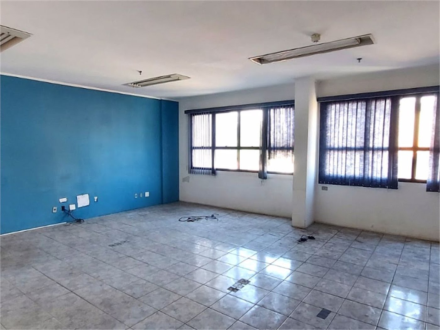 Sala Comercial para venda e locação, Centro, Santos - SA0071.