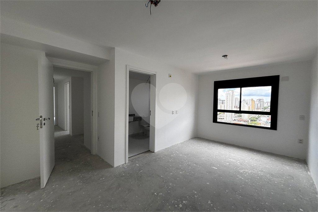 Apartamento à venda com 3 suítes em Vila Romana, São Paulo, SP