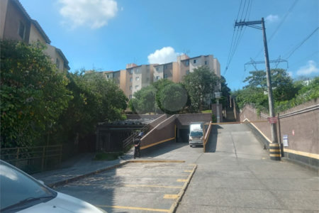 Apartamento à venda com 2 quartos em Jardim São Luis, Guarulhos, SP