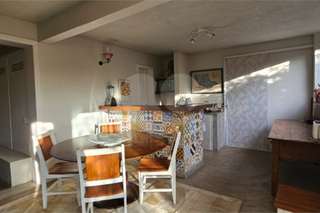 Casa à venda com 4 quartos, sendo 3 suítes, em João Fernandes, Armação dos Búzios, RJ