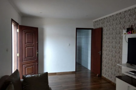 Sobrado à venda com 3 quartos, sendo 1 suíte,  em Jardim Monte Kemel, São Paulo, SP
