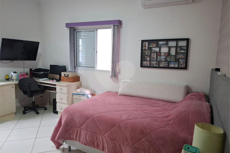 Sobrado à venda com 3 quartos, sendo 1 suíte, em Jardim Felicidade, São Paulo, SP