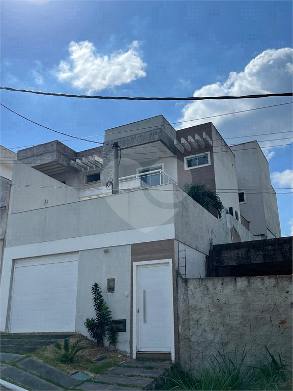 Casa à venda com 3 quartos, sendo 1 suíte, no condomínio Residencial Green Ville, Rio de Janeiro - RJ