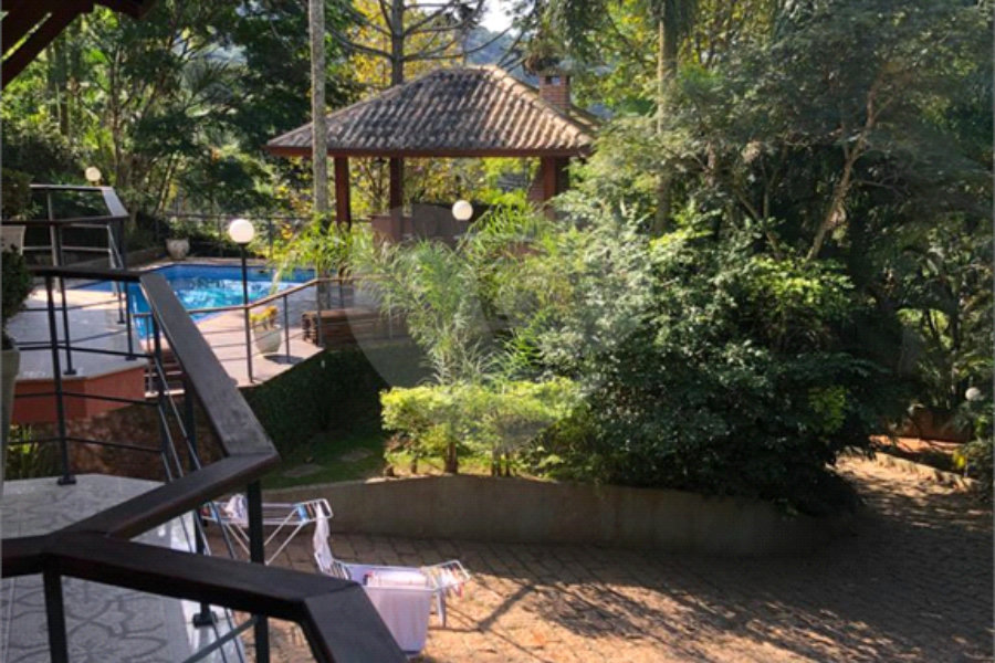 Casa à venda com 3 suítes no condomínio Sausalito, Mairiporã - SP