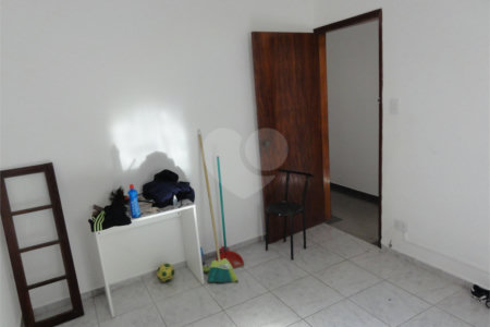 Sobrado à venda com 3 quartos em Água Fria, São Paulo, SP