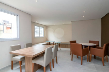 Apartamento à venda com 2 quartos em Parque Arariba, São Paulo, SP