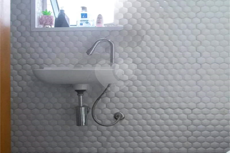 Sobrado à venda com 3 quartos, sendo 1 suíte, em Vila Nova Cachoeirinha, São Paulo, SP