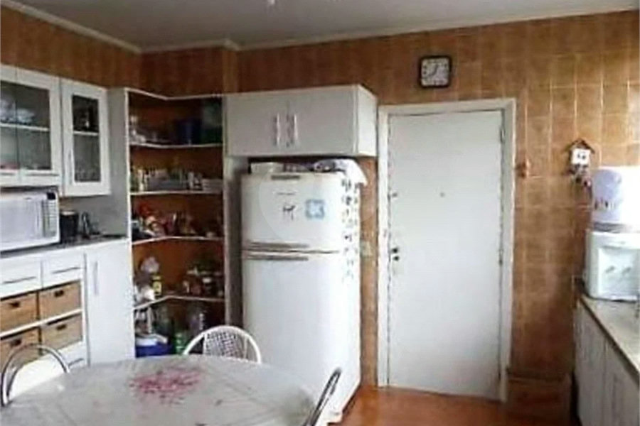 Apartamento próximo ao Metro com 03 dormitórios e 01 Suíte, 2 vagas á venda na Vila Mariana!