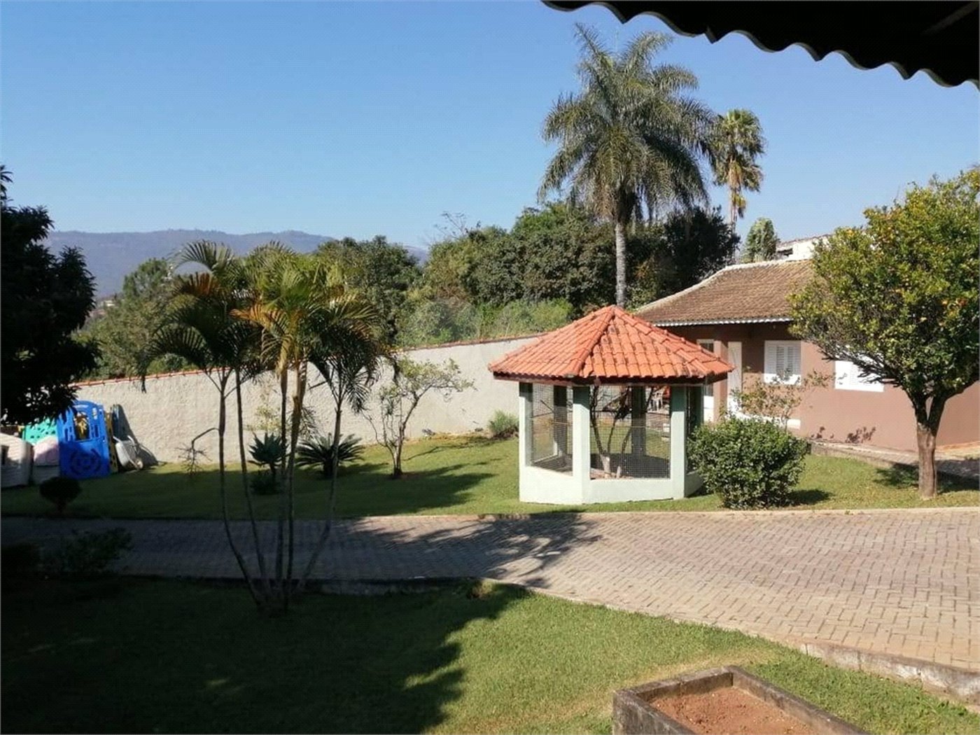 Casa à venda com 4 suítes em Jardim Residencial Santa Luiza, Atibaia, SP