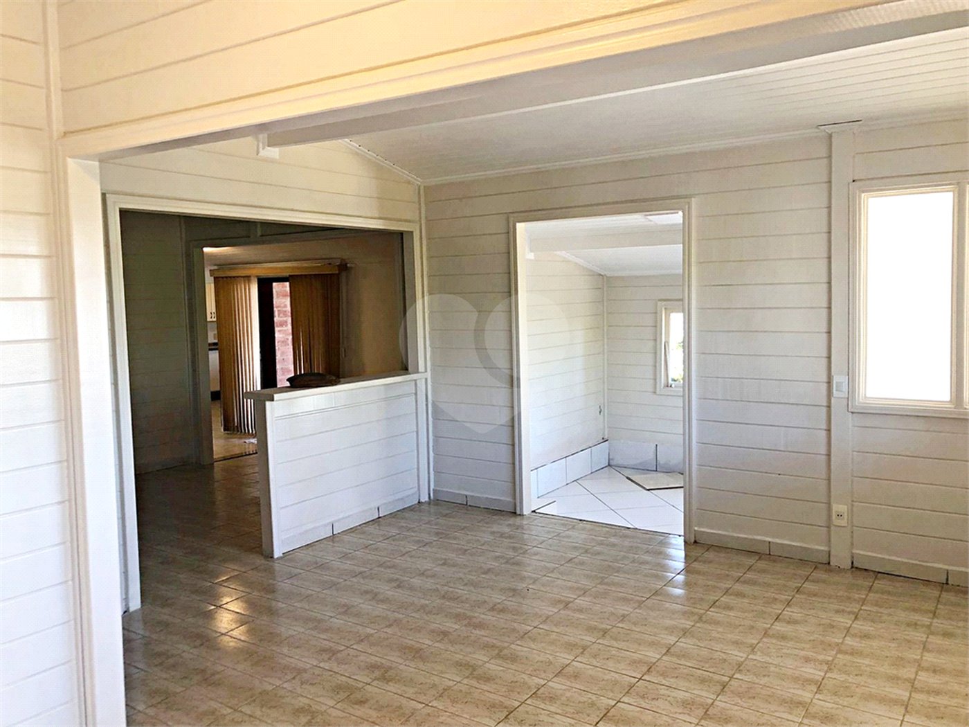 Casa à venda com 4 quartos, sendo 2 suítes, no condomínio Estância Marambaia, Vinhedo - SP